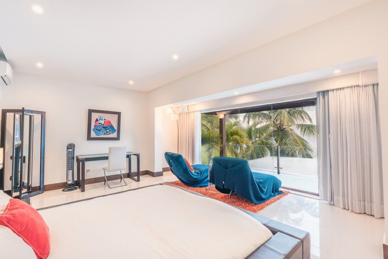Room 2, Townhouse With Ocean View Puerto Bahia P5