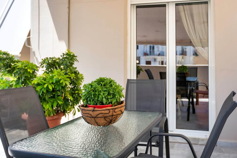 Room 4, The Athenian Penthouse Residence - Central Escape, Attica