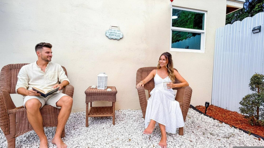 Room 4, Cozy Private Studio Parking and BBQ, Miami-Dade