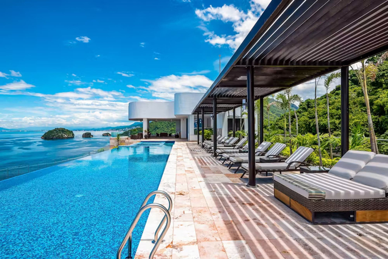 Pool 4, Oceanfront Condo With Huge Balcony, Sweeping Ocean View & Amazing Pool, Puerto Vallarta