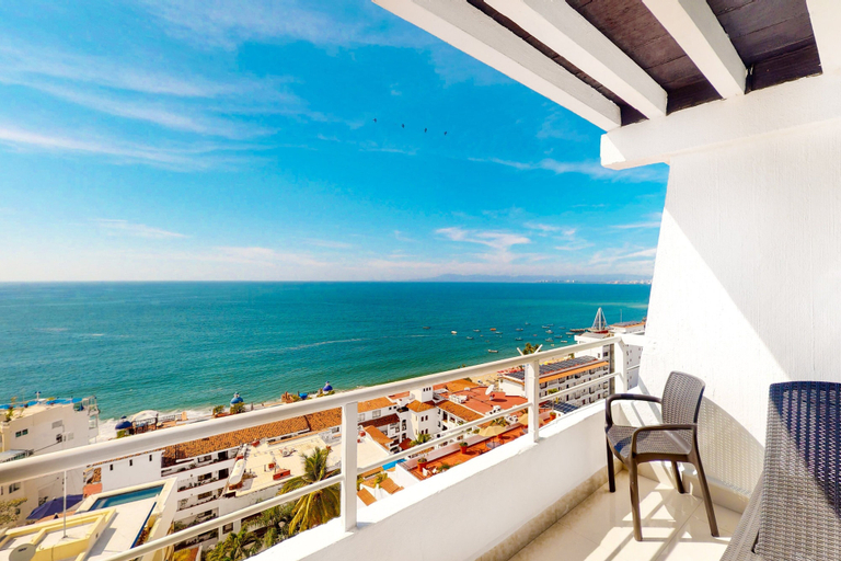View from room, Modern & Bright Condo With Ocean Views & Pool - Walk to the Beach, Puerto Vallarta
