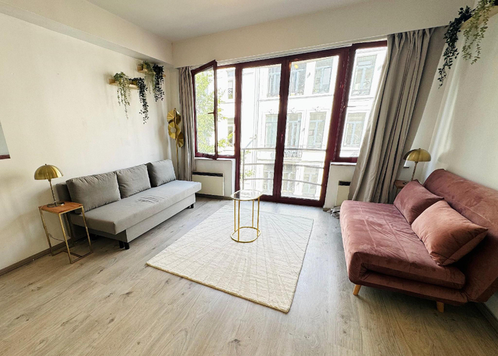 Others 3, Cosy Antwerp apartment stay, Antwerpen