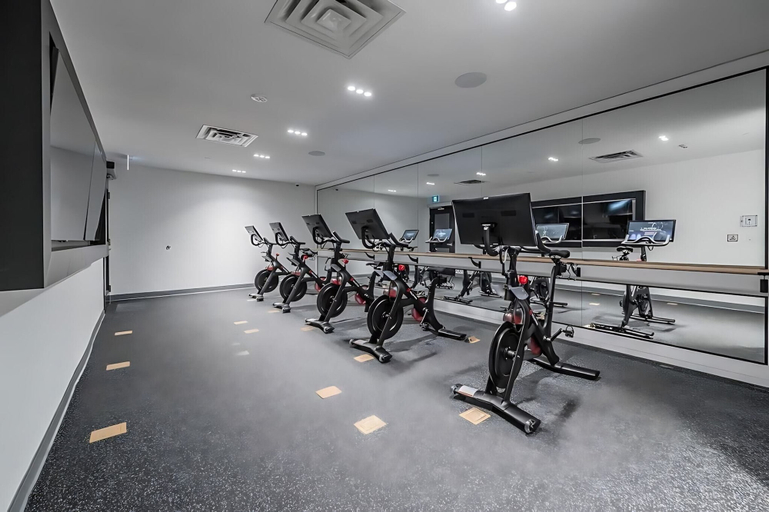 Interior 3, Newly Built Modern Condo w Balcony & City Views, Waterloo