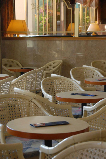Food & Drinks 5, Beverly Park, Girona