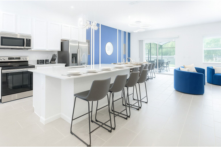 Shared kitchen 4, Affordable Stays Kissimmee, Osceola