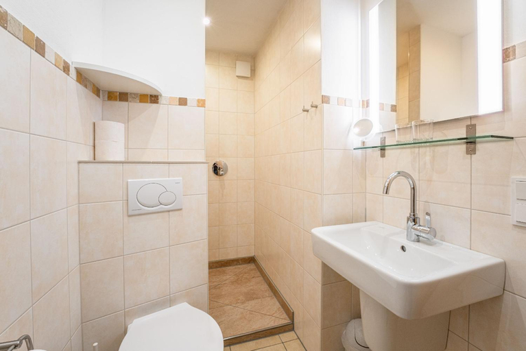 Bathroom 3, Am Pon - Ferienwohnungen, Hochsauerlandkreis