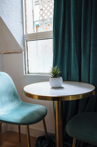 Others 5, airbhouse private rooms & apartments, Sevilla
