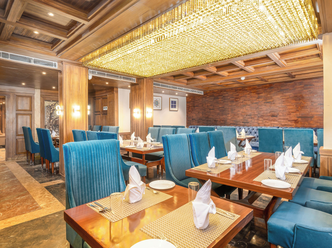 Food & Drinks 5, Hotel Central Park, Srinagar