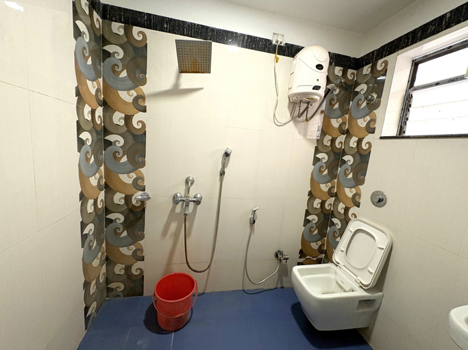 Bathroom 2, Beach Side Hotels Big boss, Purba Medinipur