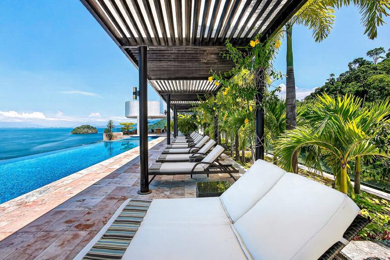Pool 2, Modern Condo With Ocean Views, Rooftop Infinity Pool & Central AC, Puerto Vallarta