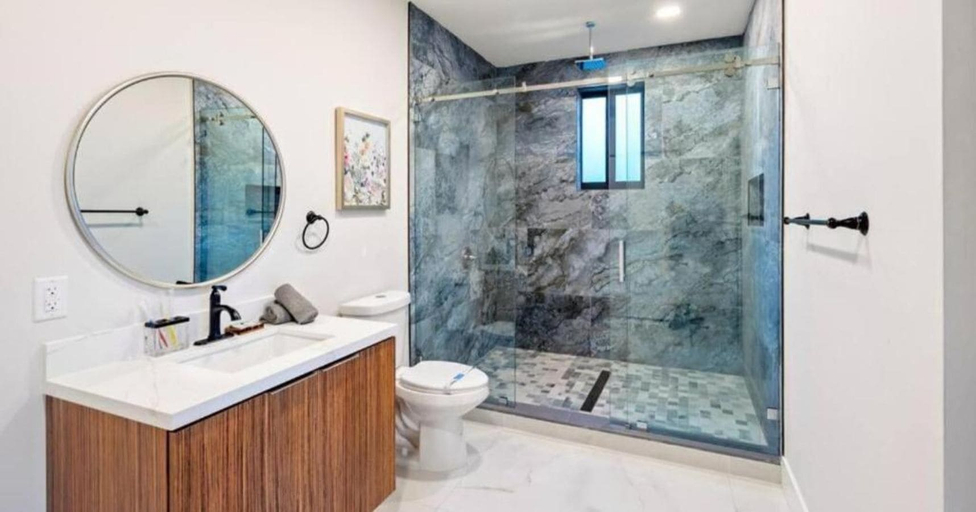 Bathroom 3, The Palm by Glam Homes, Miami-Dade