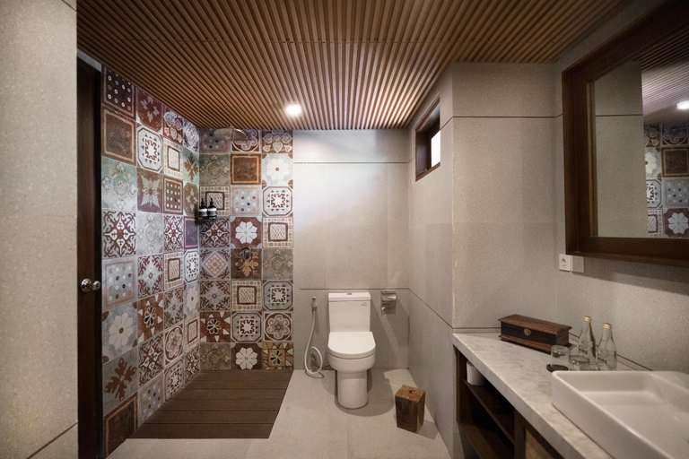 Bathroom 5, Nirwana Beach & Resort, Karangasem