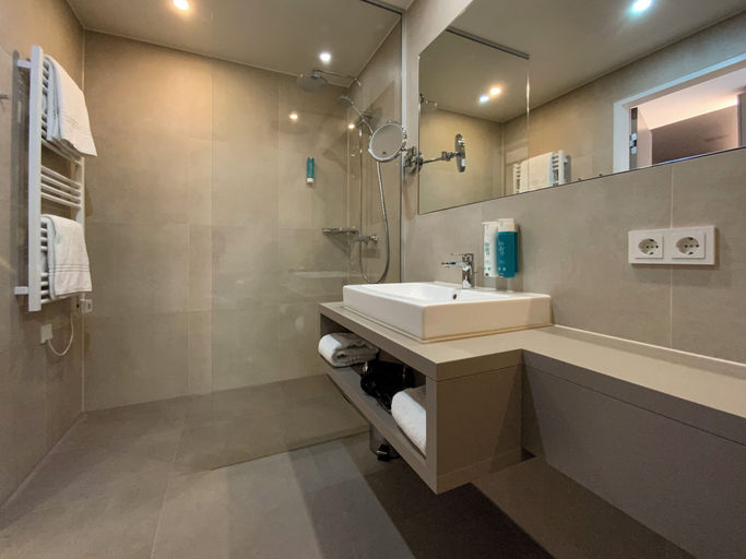 Bathroom 3, DION Hotel Wattens, Innsbruck Land