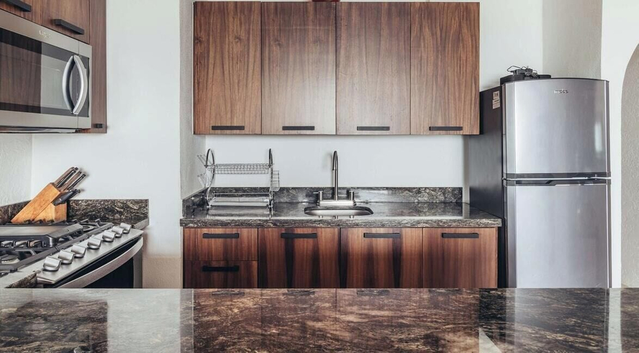 Private kitchen 5, Ocean View 1Br Condo-balcony-beach-pool - 502, Puerto Vallarta
