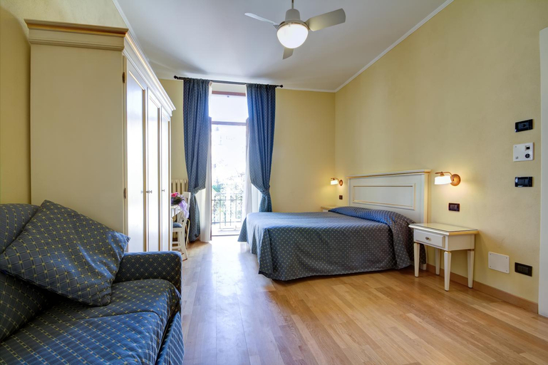 Bedroom 3, Hotel Primula, Savona
