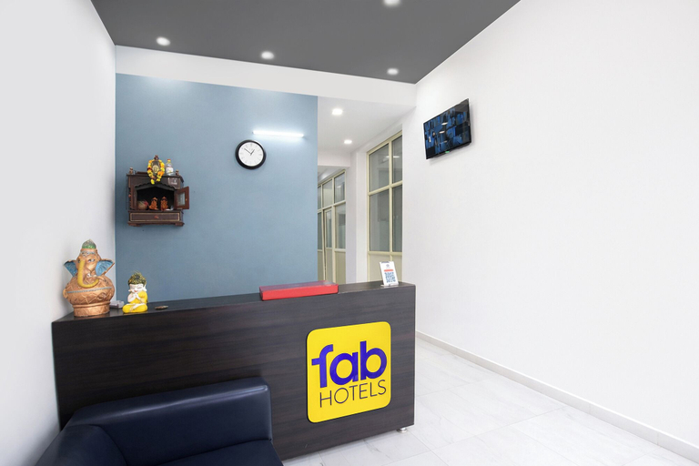 Reception 3, Fabhotel Samarth Residency By The Arrow, Delhi