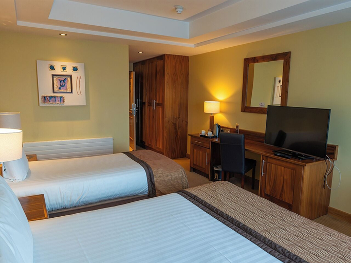 Bedroom 2, Annebrook House Hotel