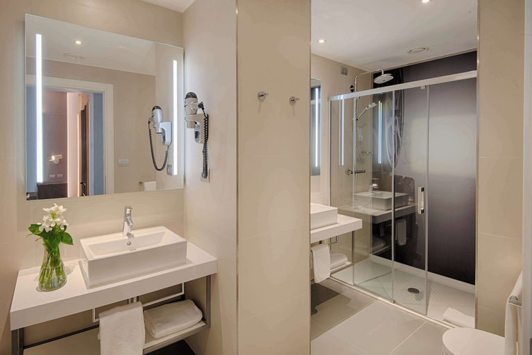 Bathroom 4, Avani Rio Novo Venice Hotel, Venezia