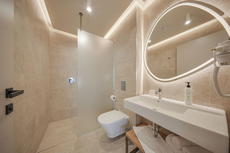 Bathroom 2, Aparthotel Complex SamElyon, Samokov