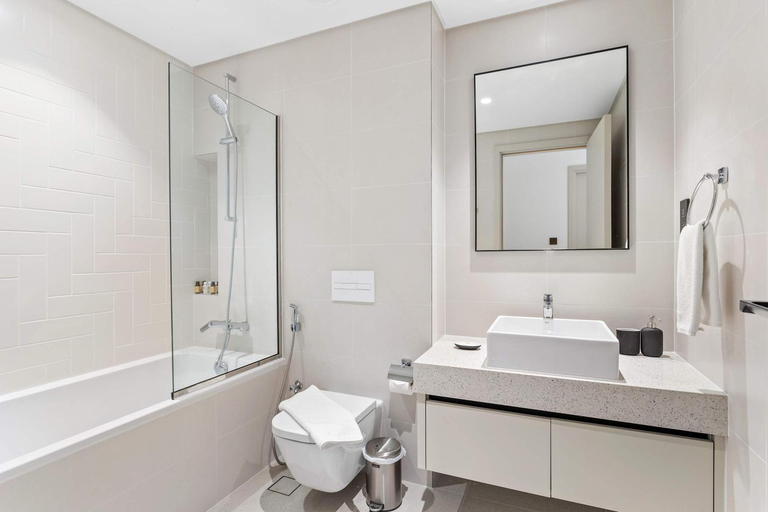 Bathroom 2, Silkhaus Marina & Sea View 1BDR in Marina Vista, Dubai