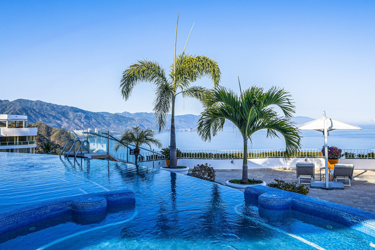 Pool 4, Stunning Oceanview Suite With Cliffside Infinity Pool, Terrace & Gourmet Kitchen, Puerto Vallarta