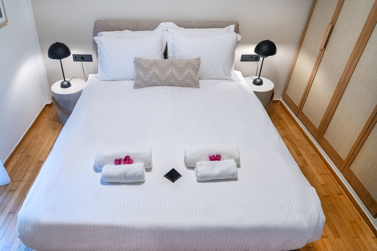 Room 3, Noima Living, Attica