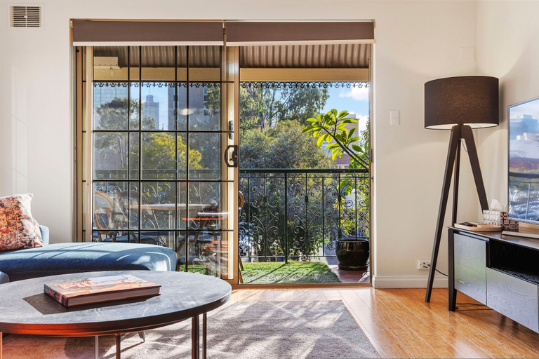 Room 5, 3bdr Sauna Pool Gym Parking, Perth