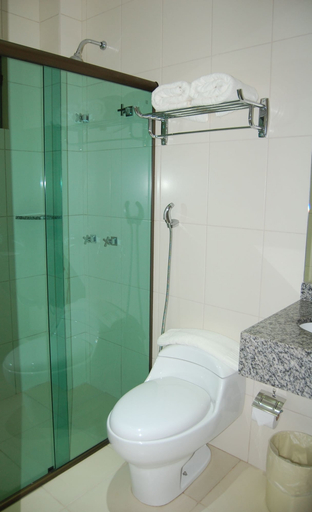 Bathroom 5, Amazonia Palace Hotel, Rio Branco