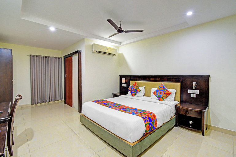 Room 5, Fabhotel Rudra Grand, Hyderabad