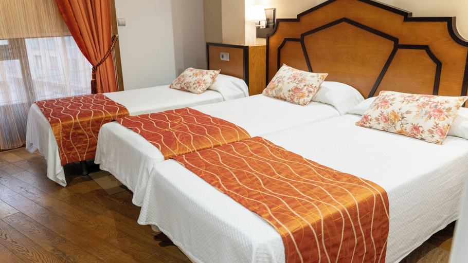Bedroom 3, Hotel Tío Manolo de Noia, A Coruña