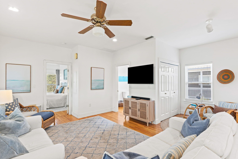 Living area 4, Sugar Paws - 200 Yards to Beach - Community Pool, Walton