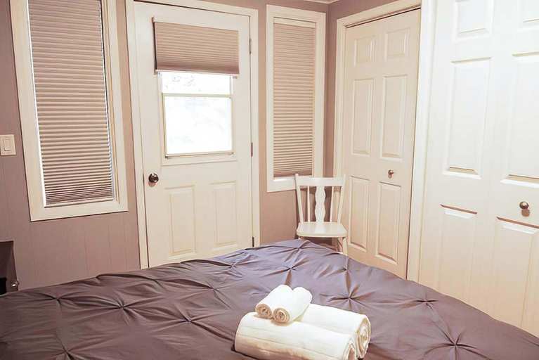 Interior 2, Cabin Near Little Tub Harbour & Flowerpot Tours, Bruce