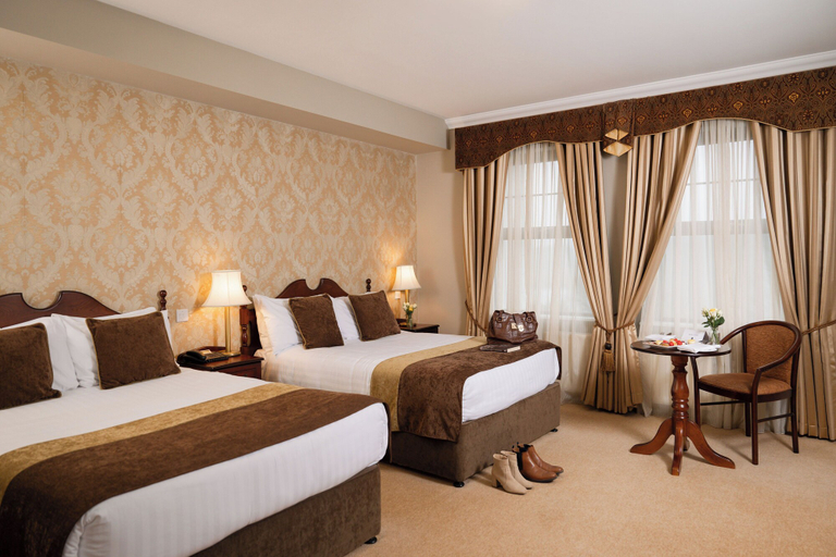 Bedroom 4, An Chúirt Hotel
