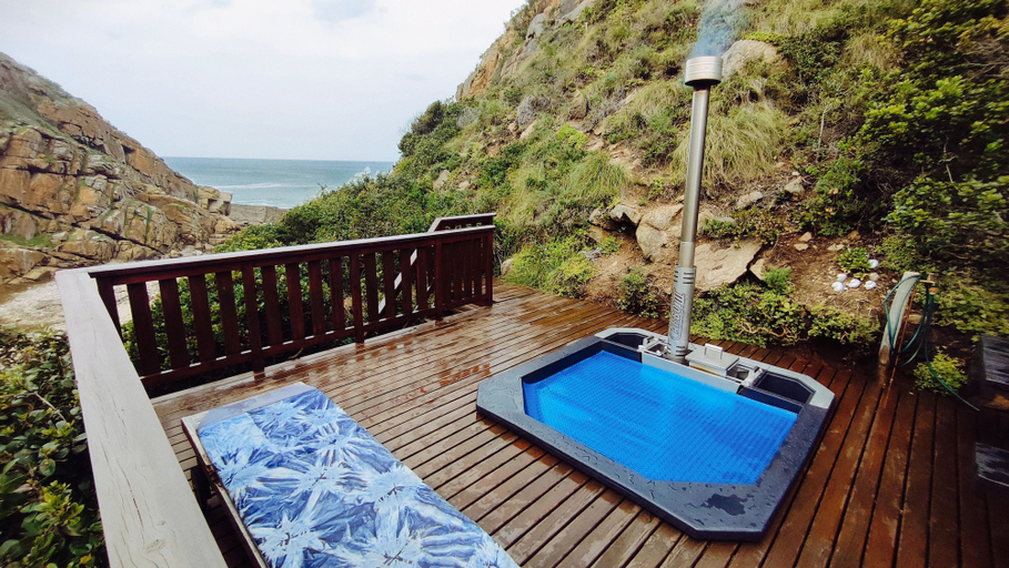 Sport & Beauty 4, Ballots Bay Treehouse by HostAgents, Eden