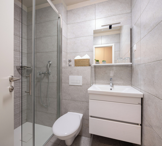 Bathroom 5, Alemaris Resort, Baška Voda
