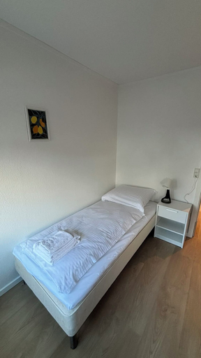 Room 4, Cozy Guest House in Tórshavn, Tórshavn