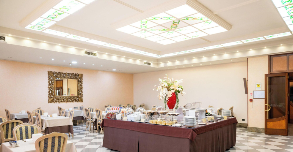 Restaurant 4, Hotiday Brindisi Garibaldi, Brindisi