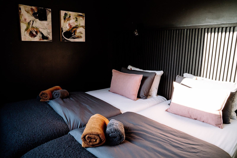 Bedroom 2, Klein Hangklip - Eco Mountain Cabin, Overberg