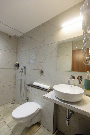 Bathroom 3, Hiive By Convivial Hotels, Raipur