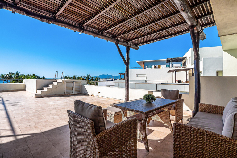 Outdoor dining 2, Ocean-view Penthouse With Private Plunge Pool & Terrace, Resort Pool, Compostela