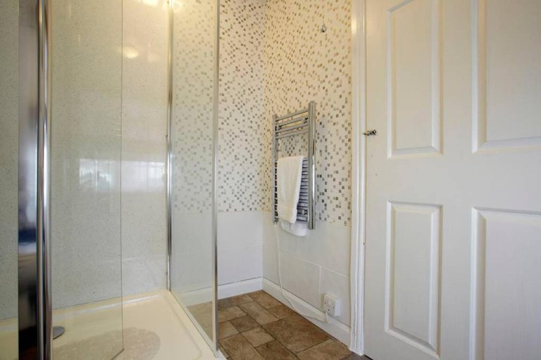 Bathroom 3, Skelton Grange Farmhouse, York
