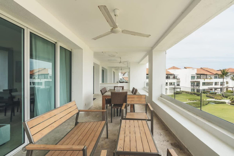 Room 3, Apt With 2br and Beach Access in Punta Palmera, Salvaleon de Higuey