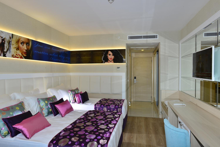Bedroom 3, Azura Deluxe Resort & Spa Avsallar, Alanya