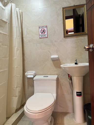 Bathroom 3, Rossa Mia Hotel Boutique, Quito