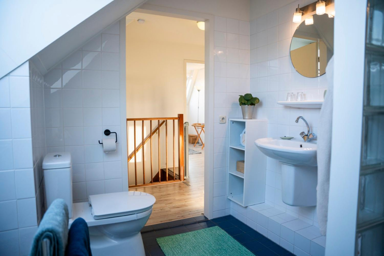 Bathroom 3, de lange adem, Millingen aan de Rijn