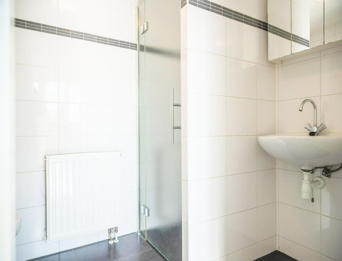 Bathroom 5, Holiday Home Built in Zaanse Style, Near Alkmaar, Graft-De Rijp