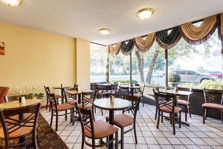 Food & Drinks 3, Quality Inn Blytheville, Mississippi