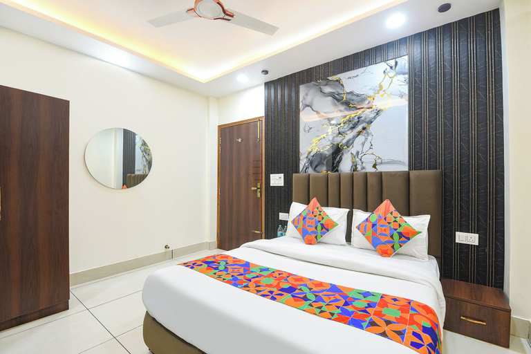 Room 4, Fabhotel Samarth Residency By The Arrow, Delhi
