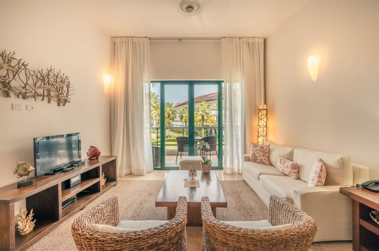 Room 3, 2br Apt 5 Guests Balcony With Pool View, Las Terrenas