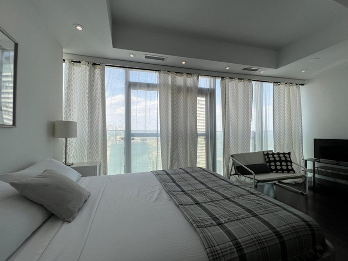 Room 4, The Elmwood Hotels, Toronto